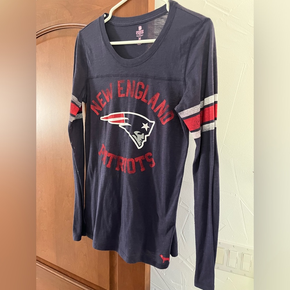 Women’s Patriots NFL Victoria’s Secret Pink Long sleeve Shirt